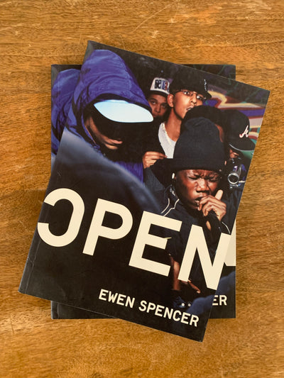 BOOK / OPEN MIC / EWEN SPENCER © Ewen Spencer at Proud Galleries, London